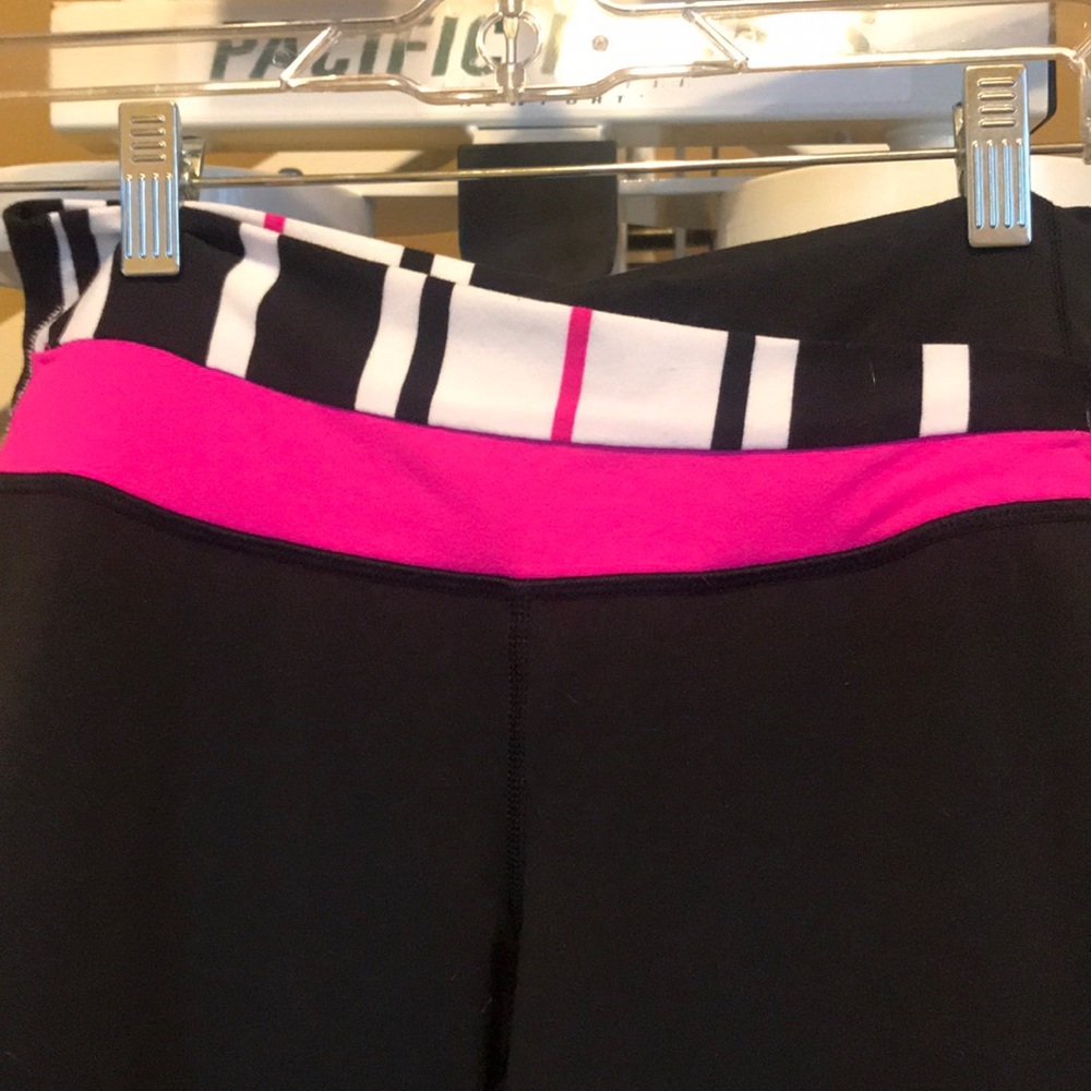 Lululemon leggings - Picture 2 of 6
